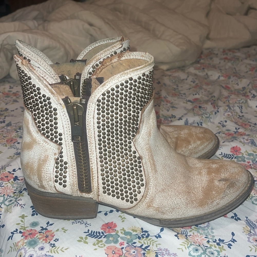 Women’s Circle G Boots